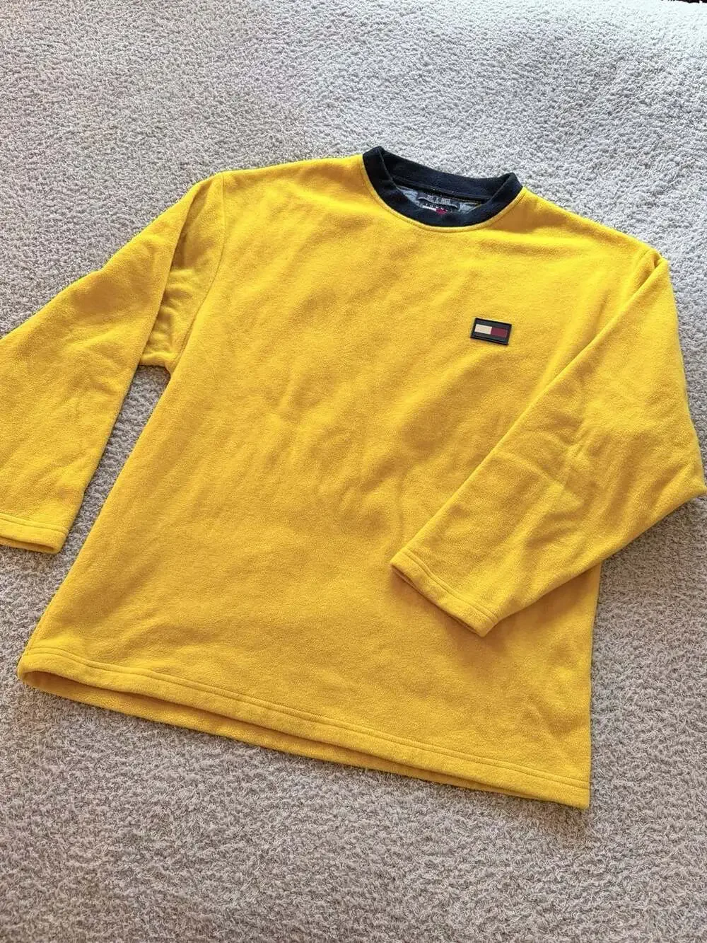 Vintage Yellow Tommy Hilfiger Tommy Jeans Sweater Men's Size Large
